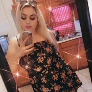 Meet your Posher, Claudia